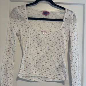 Edikted Dainty Floral Square Neck Long Sleeve Top